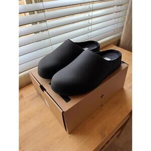 Lululemon Men's SwayDay Mule